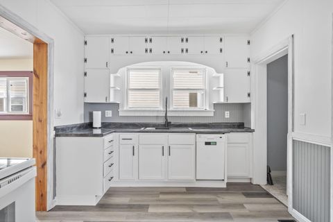 Tiny photo for 435 W Railroad Street, Galion, OH 44833 (MLS # 226003506)