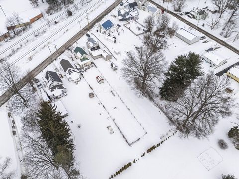 Tiny photo for 435 W Railroad Street, Galion, OH 44833 (MLS # 226003506)