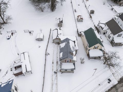 Tiny photo for 435 W Railroad Street, Galion, OH 44833 (MLS # 226003506)