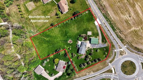 Photo of 10902 Green Chapel Road NW, Johnstown, OH 43031 (MLS # 226013716)