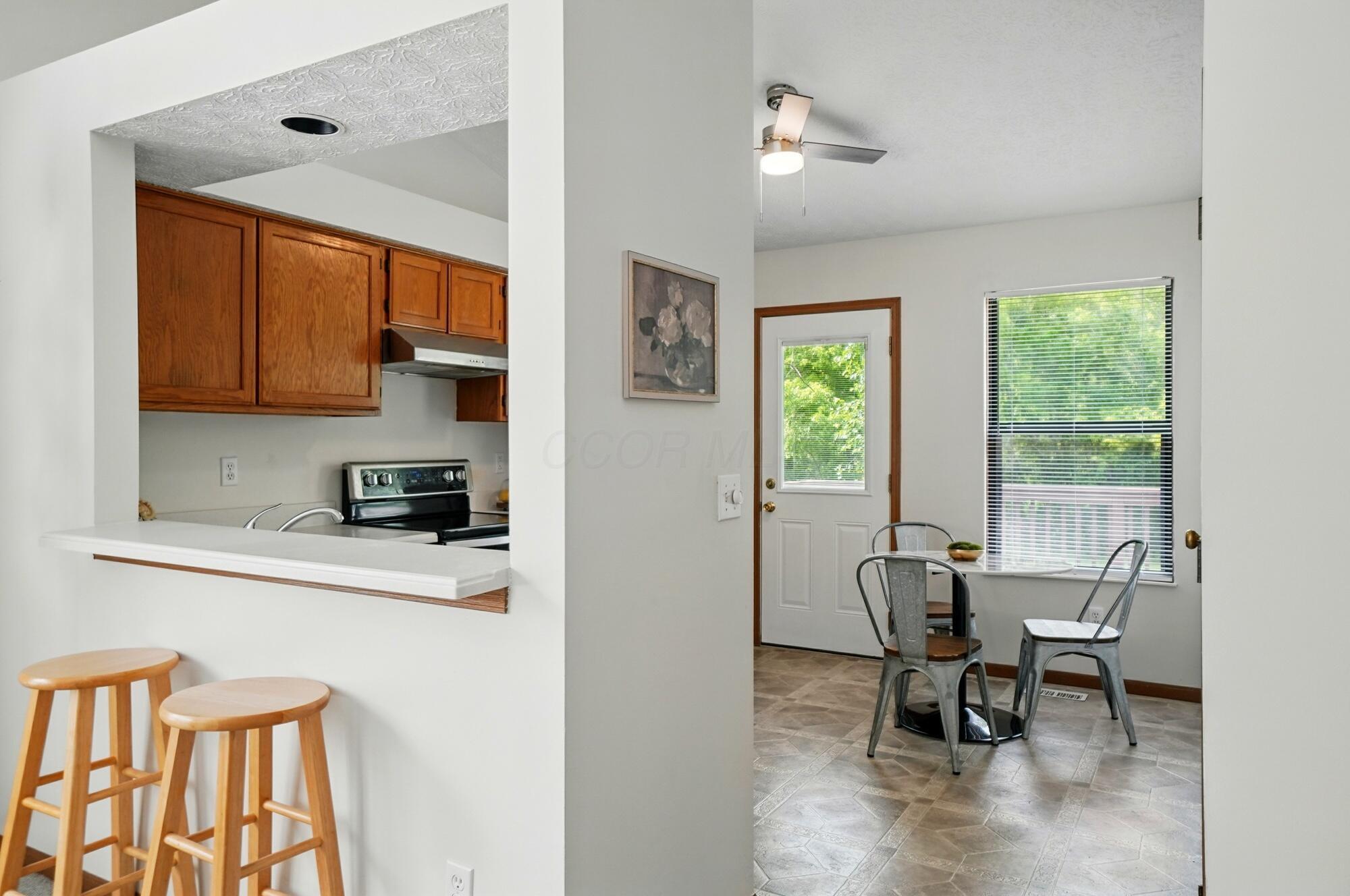 4557 Hidden Ridge Court, Columbus, Ohio image 10