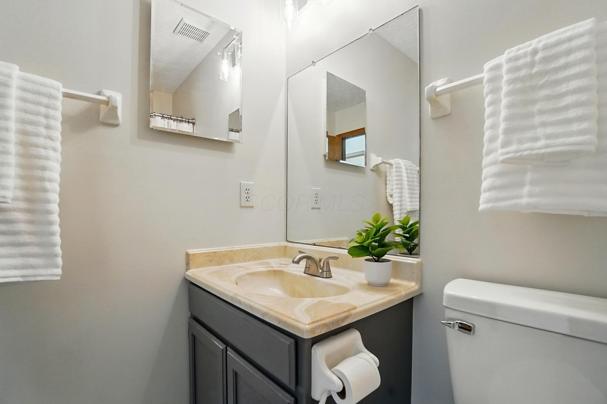 4557 Hidden Ridge Court, Columbus, Ohio image 29