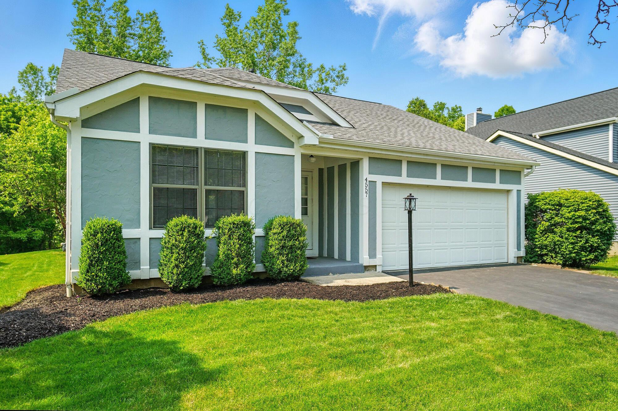 4557 Hidden Ridge Court, Columbus, Ohio image 1