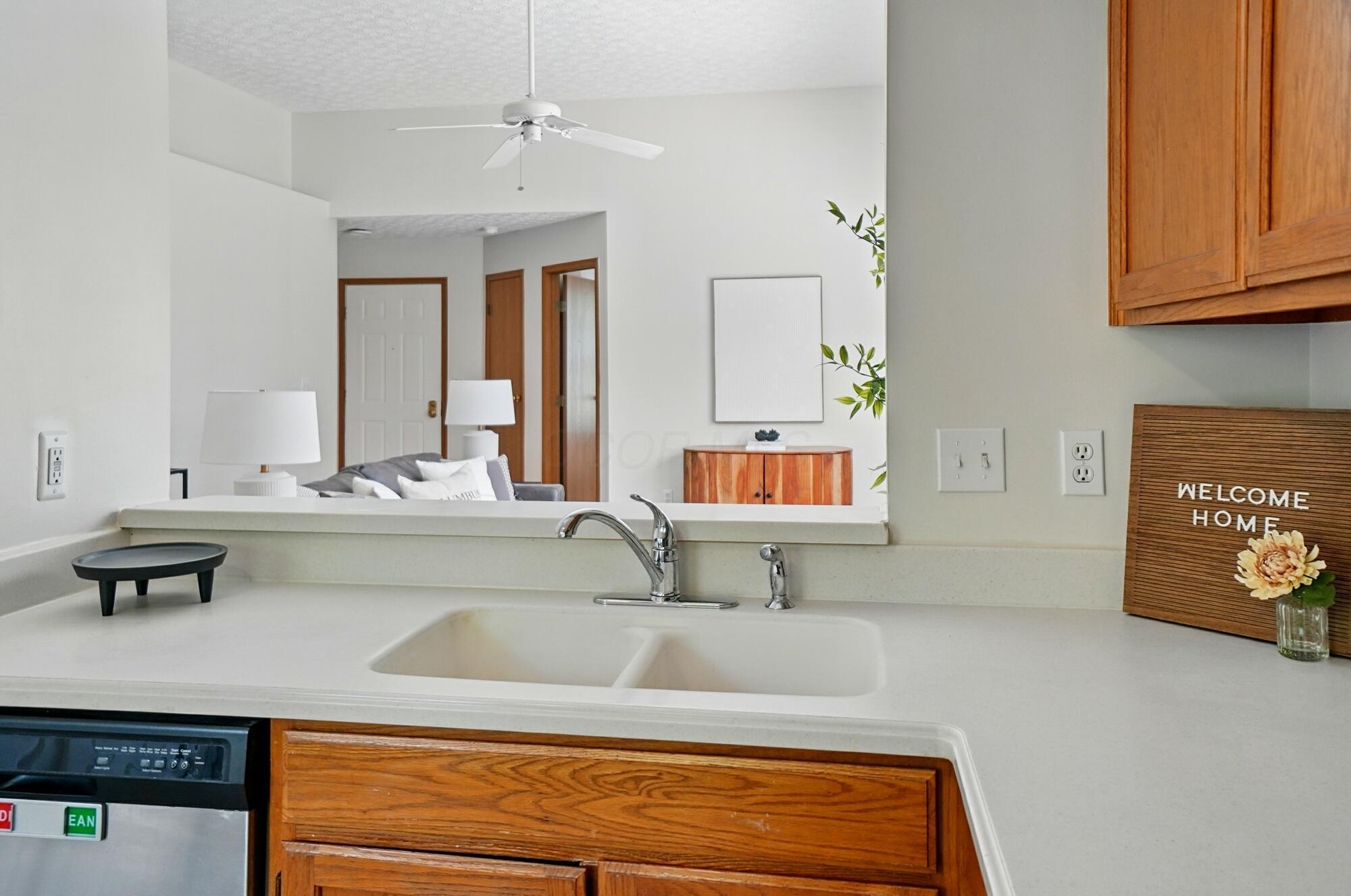 4557 Hidden Ridge Court, Columbus, Ohio image 14