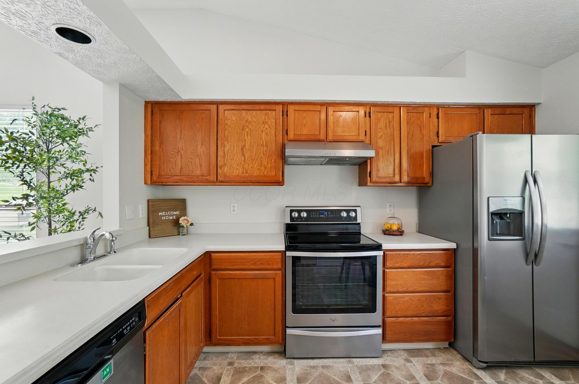 4557 Hidden Ridge Court, Columbus, Ohio image 17