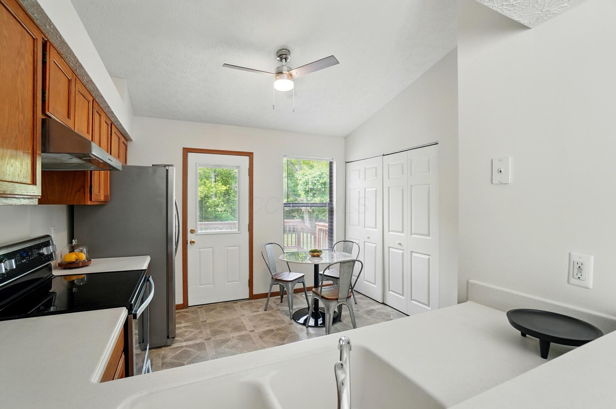 4557 Hidden Ridge Court, Columbus, Ohio image 15