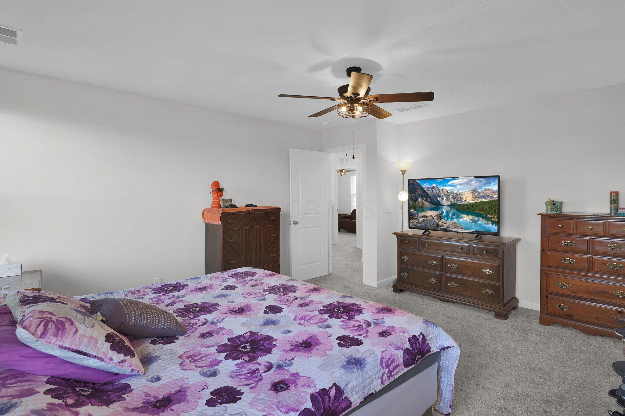 1199 Lake Forest Drive, Hebron, Ohio image 21