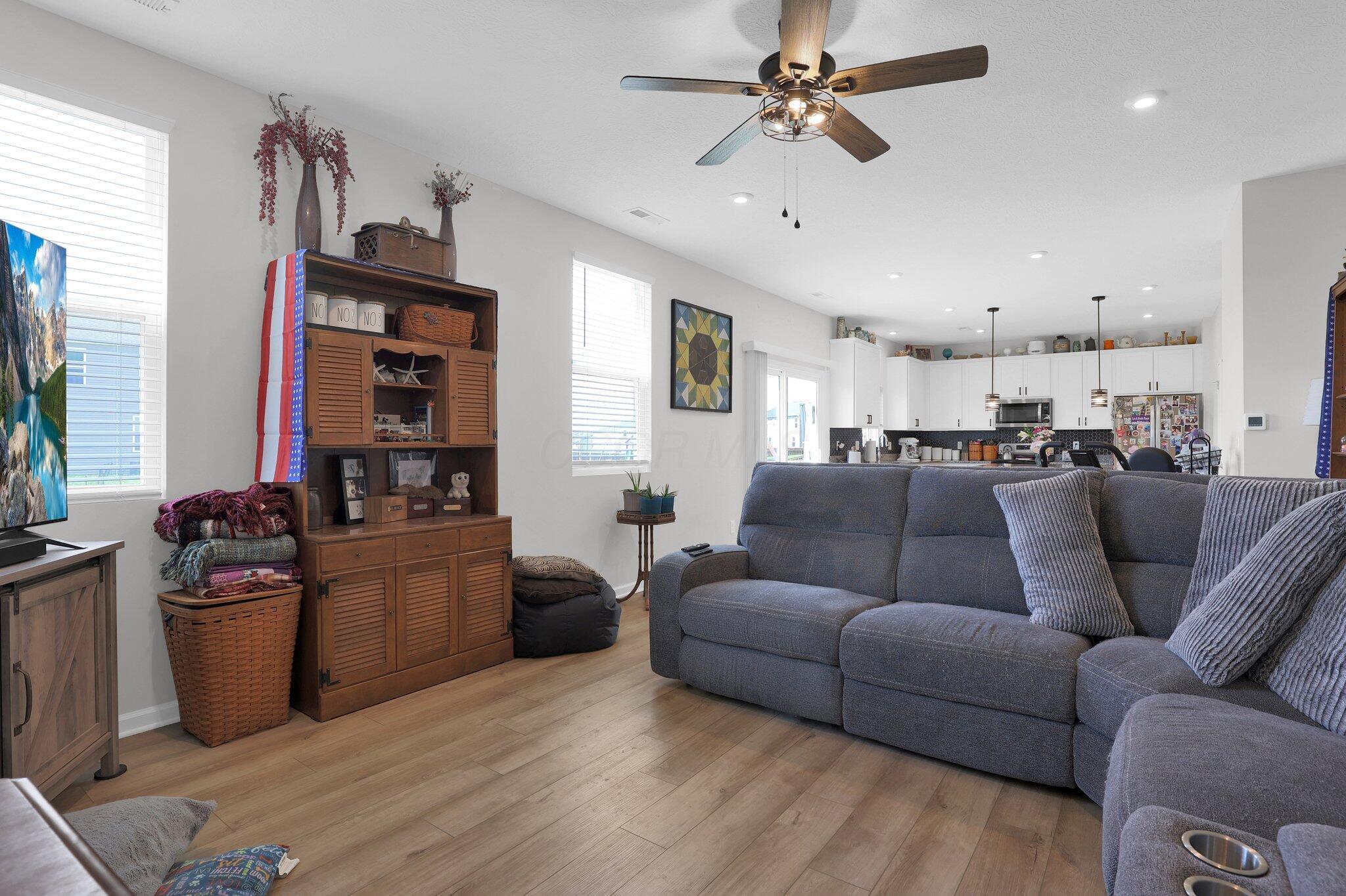 1199 Lake Forest Drive, Hebron, Ohio image 16