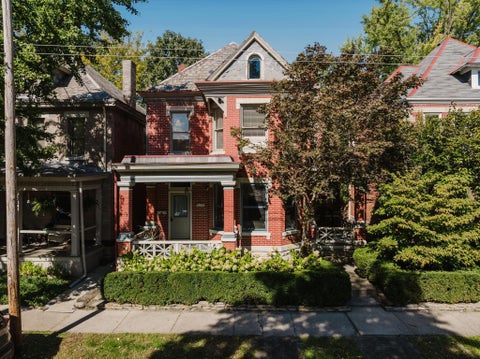 Photo of 128 W 2nd Avenue, Columbus, OH 43201 (MLS # 226038648)