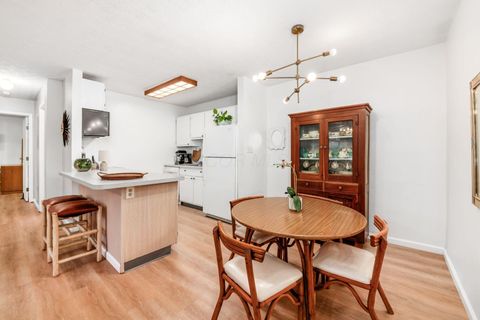 Tiny photo for 4474 Greystone Village Drive 5D #5D, Columbus, OH 43228 (MLS # 226002445)