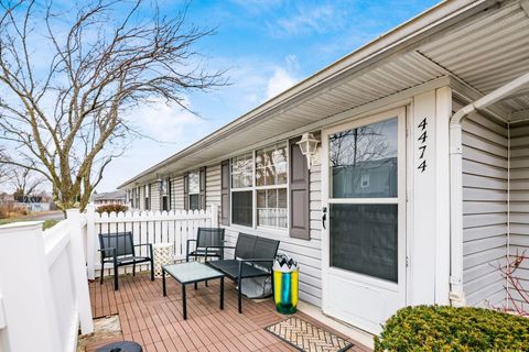 Tiny photo for 4474 Greystone Village Drive 5D #5D, Columbus, OH 43228 (MLS # 226002445)