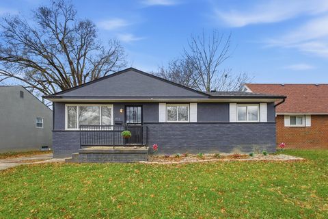 Photo of 1713 Kelton Avenue, Columbus, OH 43207 (MLS # 226007926)