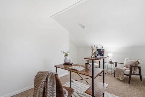 Tiny photo for 5103 Fairlane Road, Columbus, OH 43207 (MLS # 225045557)