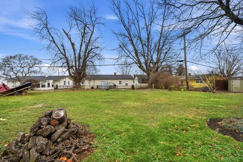 Tiny photo for 5103 Fairlane Road, Columbus, OH 43207 (MLS # 225045557)