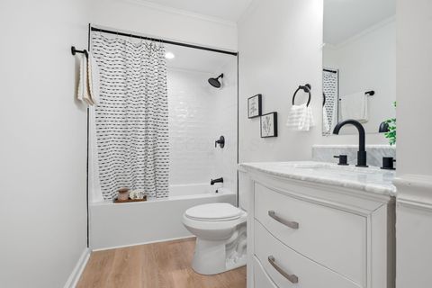 Tiny photo for 5103 Fairlane Road, Columbus, OH 43207 (MLS # 225045557)