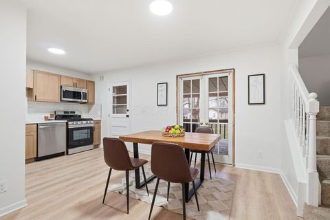 Tiny photo for 5103 Fairlane Road, Columbus, OH 43207 (MLS # 225045557)