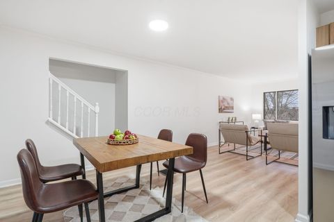 Tiny photo for 5103 Fairlane Road, Columbus, OH 43207 (MLS # 225045557)