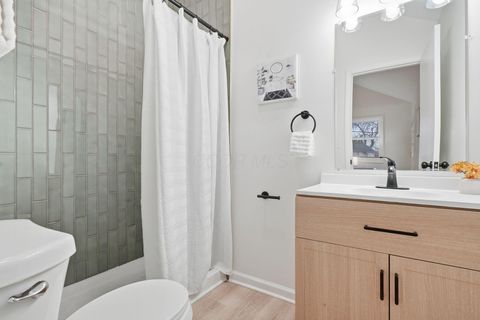 Tiny photo for 5103 Fairlane Road, Columbus, OH 43207 (MLS # 225045557)