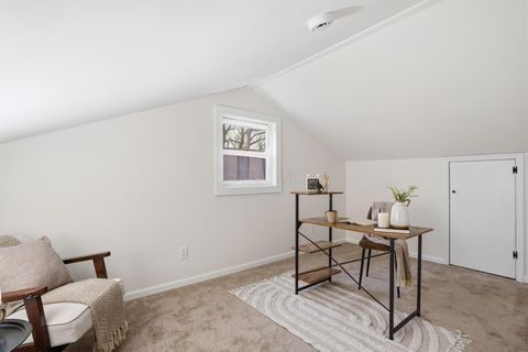 Tiny photo for 5103 Fairlane Road, Columbus, OH 43207 (MLS # 225045557)