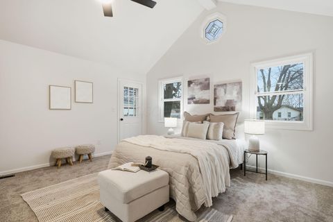 Tiny photo for 5103 Fairlane Road, Columbus, OH 43207 (MLS # 225045557)