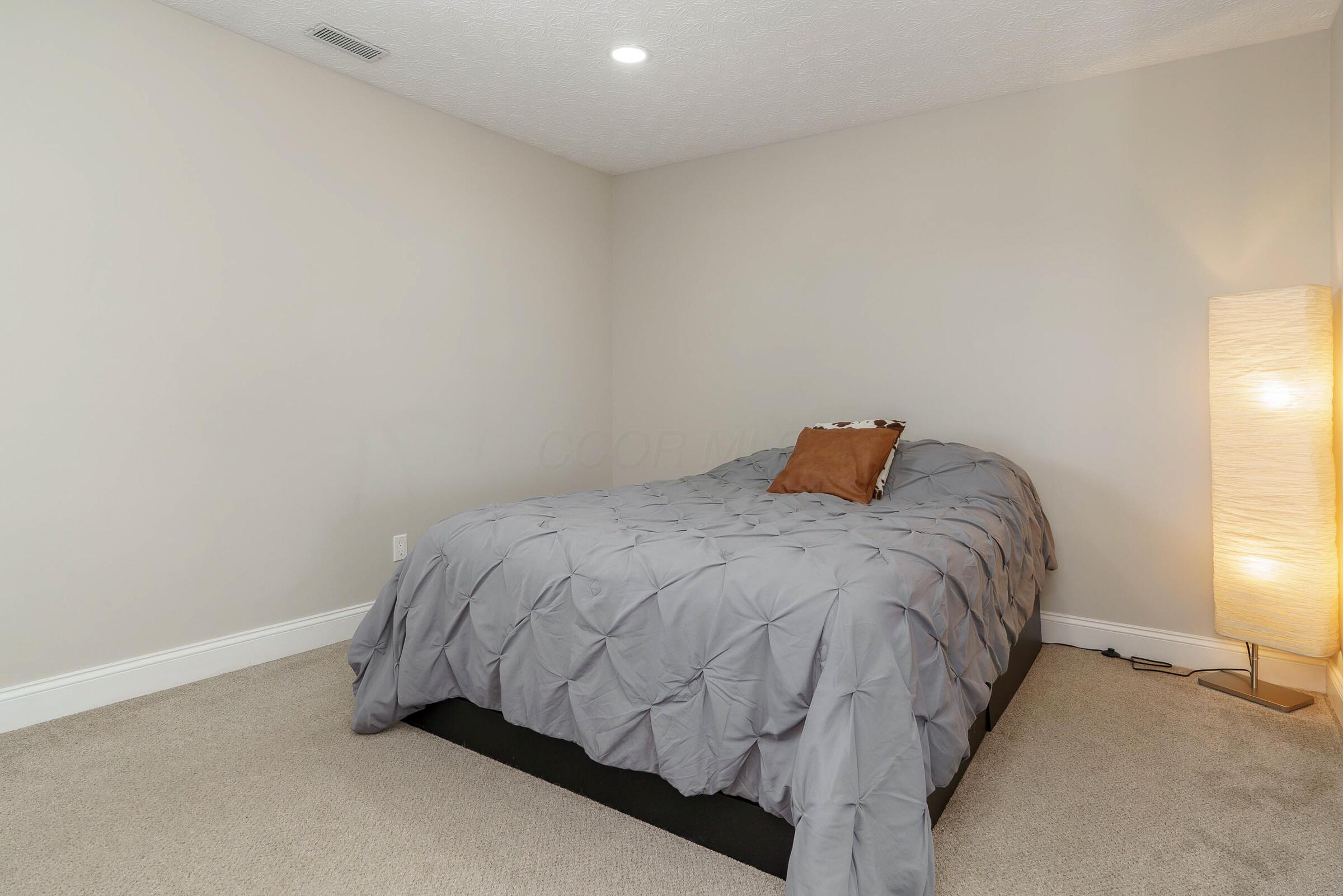 3428 3rd Avenue, Urbancrest, Ohio image 15