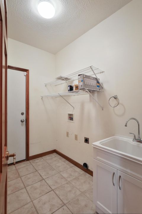 Tiny photo for 3827 Rockpointe Drive, Columbus, OH 43221 (MLS # 226007269)