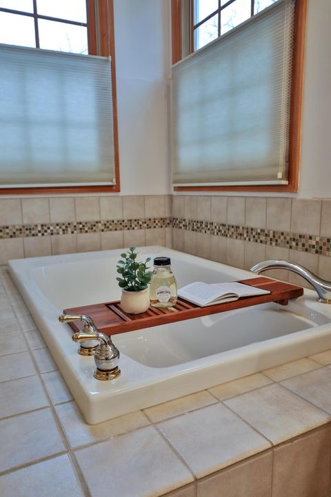 Tiny photo for 3827 Rockpointe Drive, Columbus, OH 43221 (MLS # 226007269)