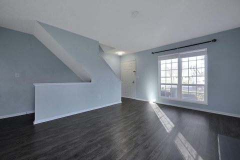 Tiny photo for 1221 Bethel Road, Columbus, OH 43220 (MLS # 225045560)