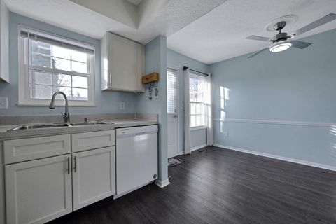 Tiny photo for 1221 Bethel Road, Columbus, OH 43220 (MLS # 225045560)