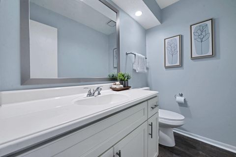 Tiny photo for 1221 Bethel Road, Columbus, OH 43220 (MLS # 225045560)