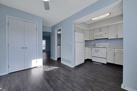 Tiny photo for 1221 Bethel Road, Columbus, OH 43220 (MLS # 225045560)