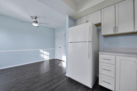 Tiny photo for 1221 Bethel Road, Columbus, OH 43220 (MLS # 225045560)