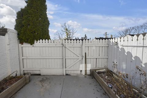 Tiny photo for 1221 Bethel Road, Columbus, OH 43220 (MLS # 225045560)