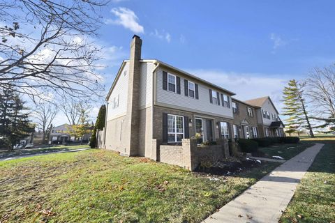 Tiny photo for 1221 Bethel Road, Columbus, OH 43220 (MLS # 225045560)