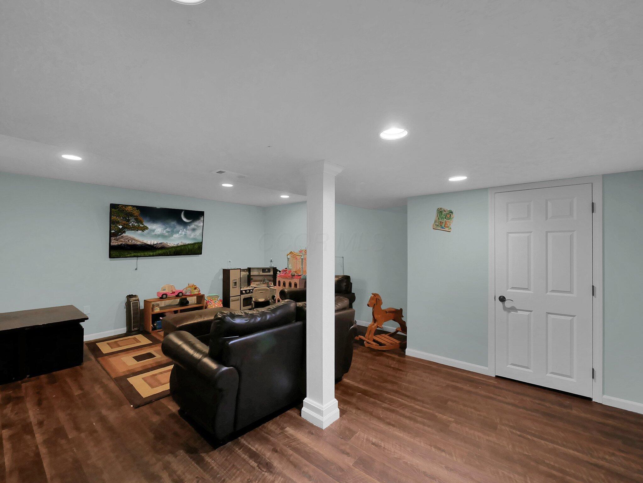 7758 Lerner Drive, Blacklick, Ohio image 31