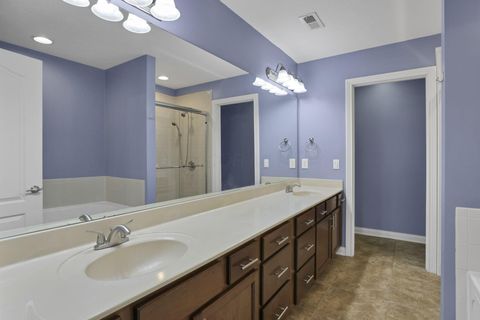 Tiny photo for 4526 Newport Loop E, Grove City, OH 43123 (MLS # 225044983)