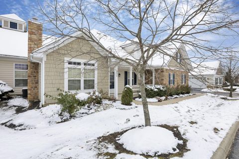 Tiny photo for 4526 Newport Loop E, Grove City, OH 43123 (MLS # 225044983)