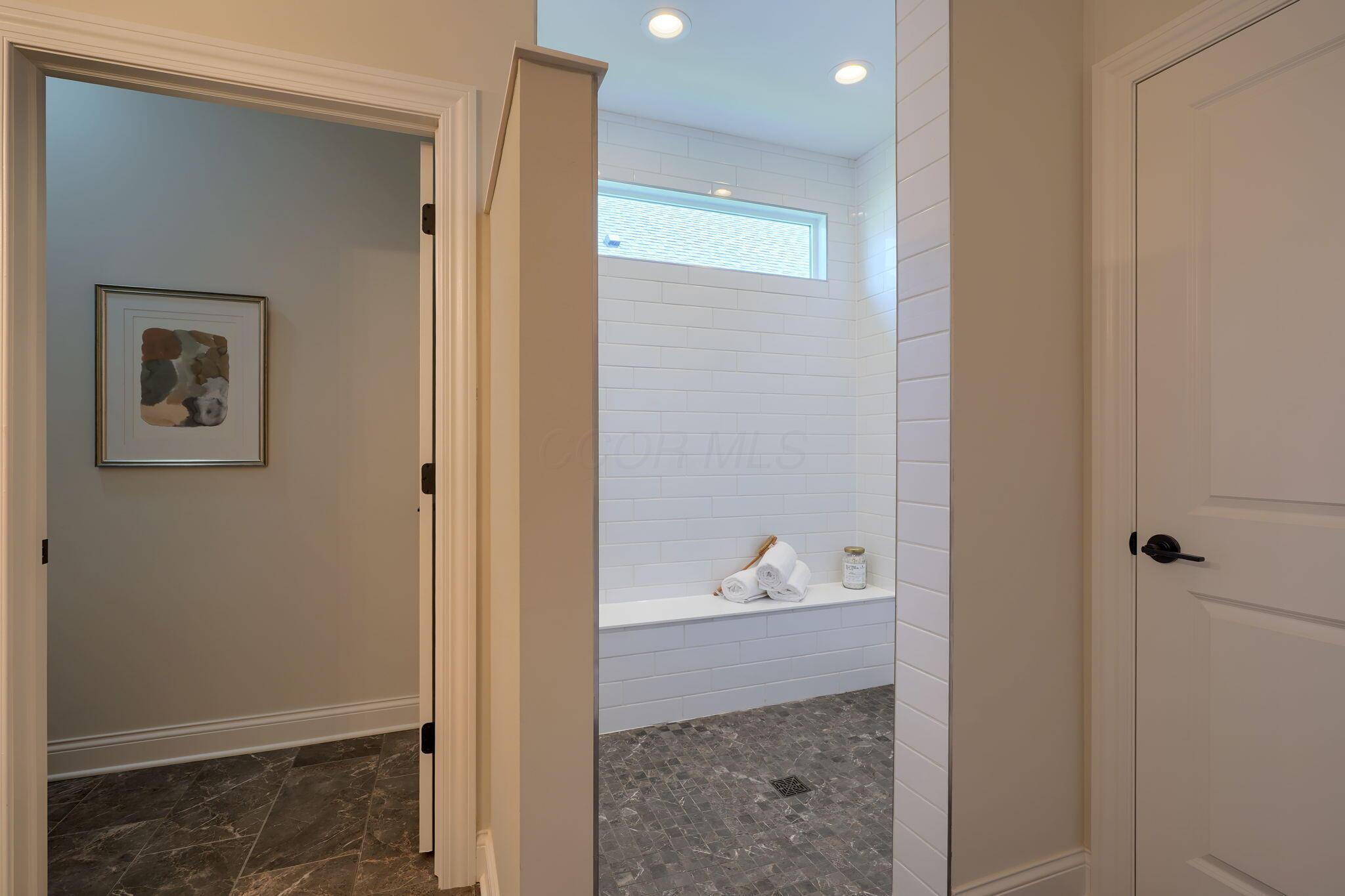 7768 Ansante Drive #101, New Albany, Ohio image 32