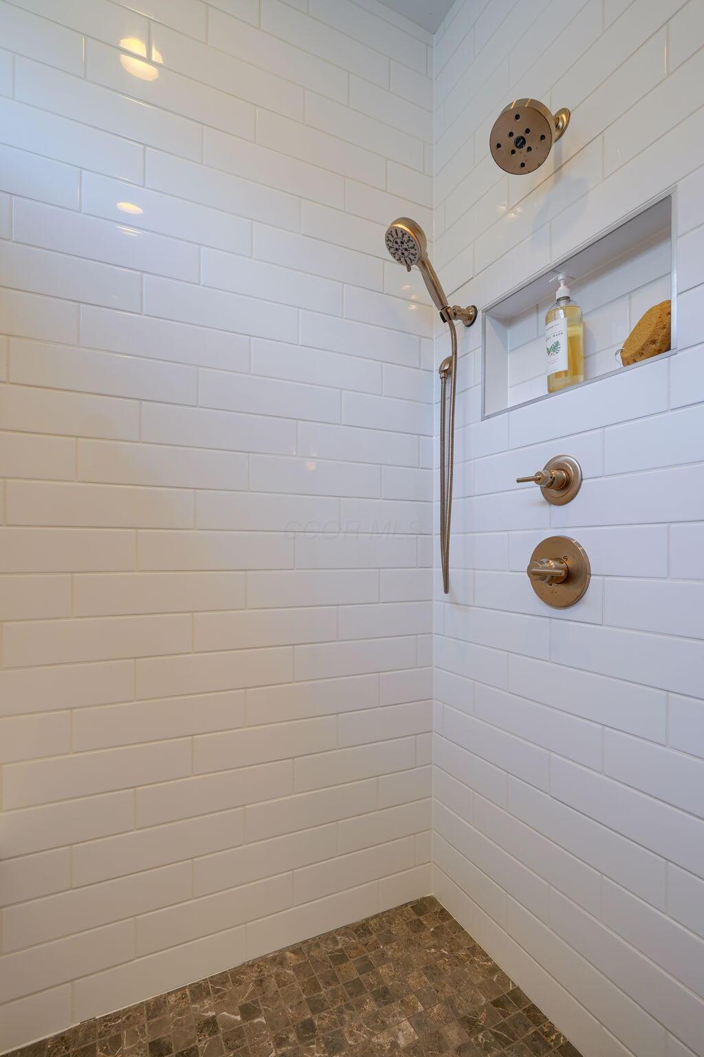 7768 Ansante Drive #101, New Albany, Ohio image 34