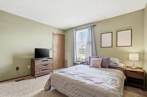 Tiny photo for 5055 Stoneybrook Boulevard 6E #6E, Hilliard, OH 43026 (MLS # 225045196)