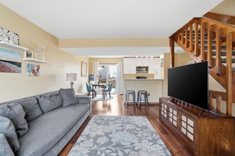 Tiny photo for 5055 Stoneybrook Boulevard 6E #6E, Hilliard, OH 43026 (MLS # 225045196)