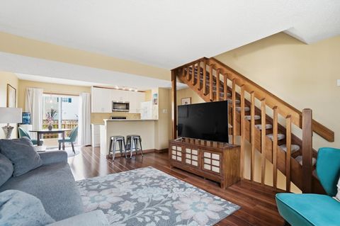 Tiny photo for 5055 Stoneybrook Boulevard 6E #6E, Hilliard, OH 43026 (MLS # 225045196)