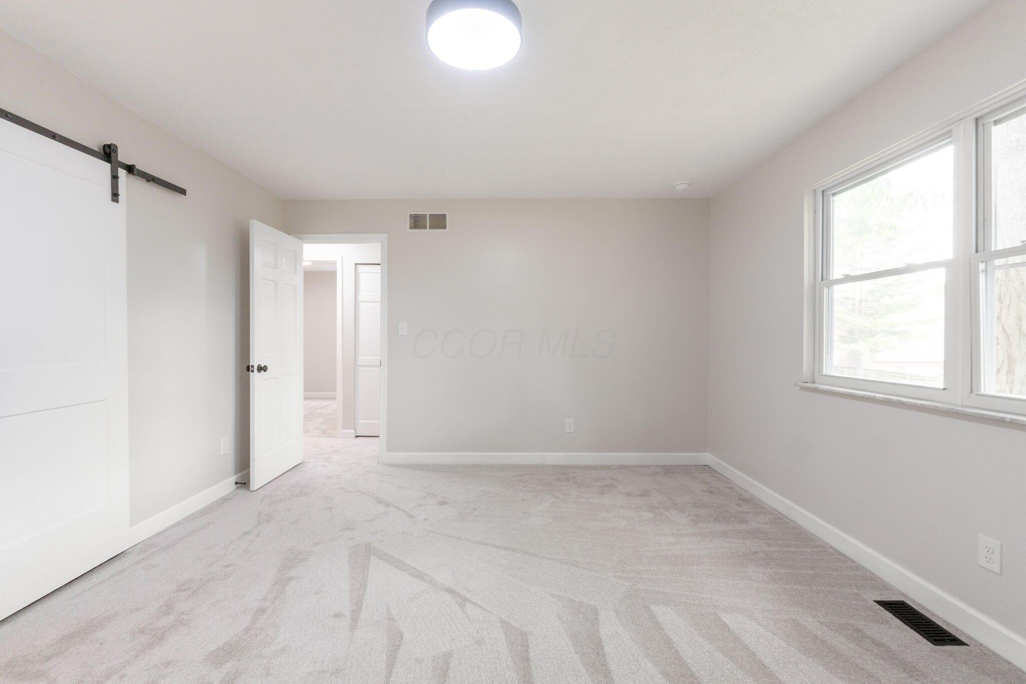 547 Hawthorne Place, Reynoldsburg, Ohio image 25