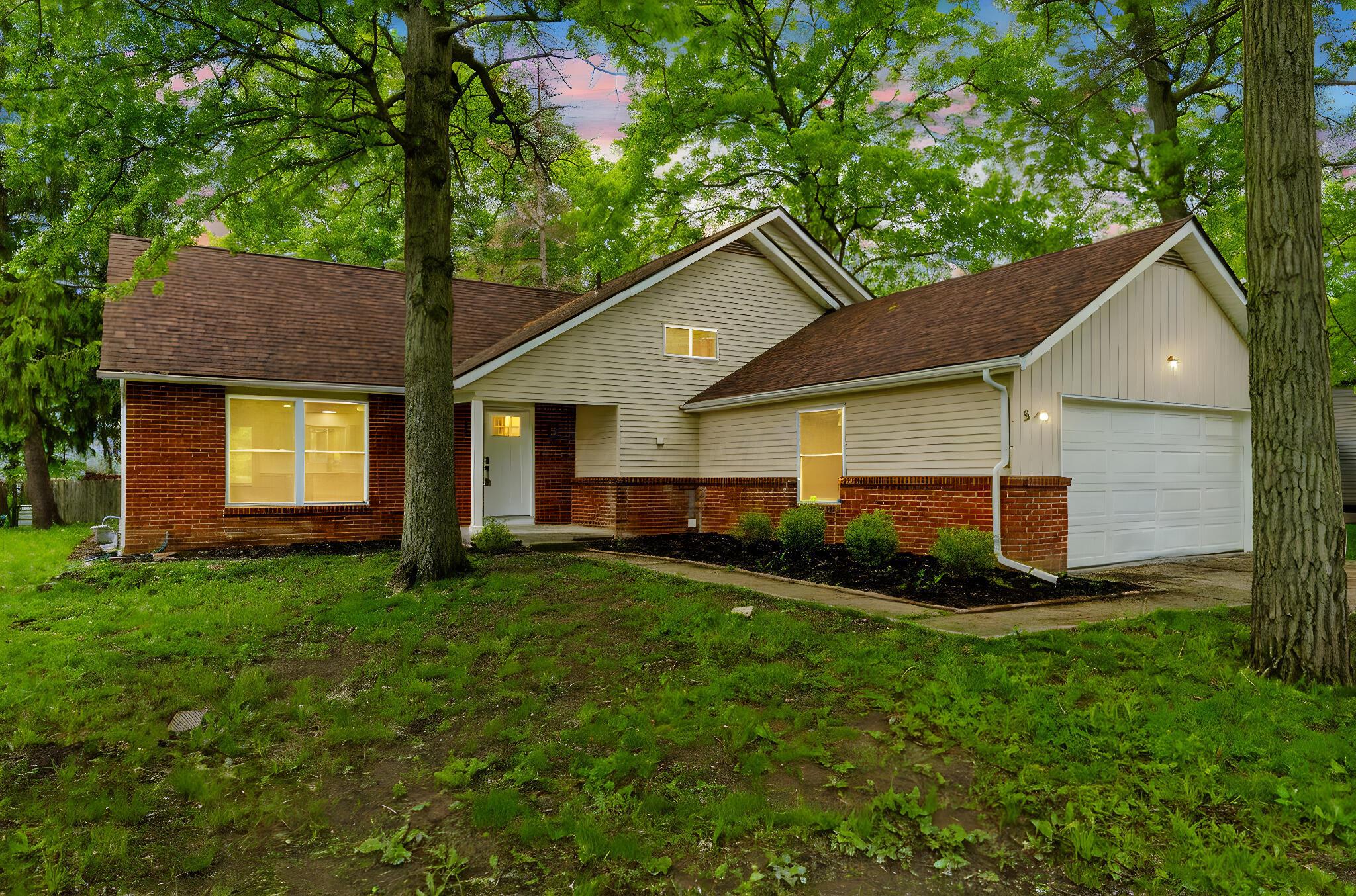 547 Hawthorne Place, Reynoldsburg, Ohio image 2