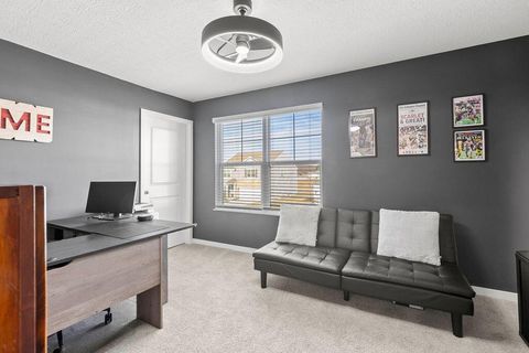 Tiny photo for 373 Kells Court W, Newark, OH 43055 (MLS # 226002279)