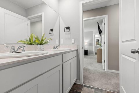 Tiny photo for 373 Kells Court W, Newark, OH 43055 (MLS # 226002279)