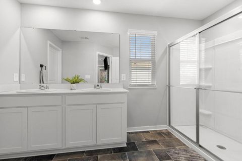 Tiny photo for 373 Kells Court W, Newark, OH 43055 (MLS # 226002279)