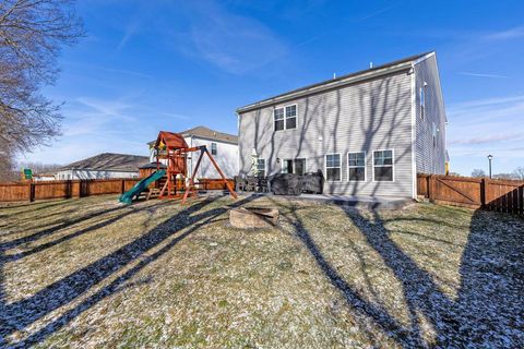 Tiny photo for 373 Kells Court W, Newark, OH 43055 (MLS # 226002279)