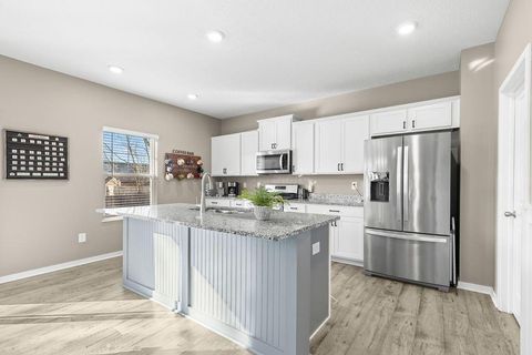 Tiny photo for 373 Kells Court W, Newark, OH 43055 (MLS # 226002279)