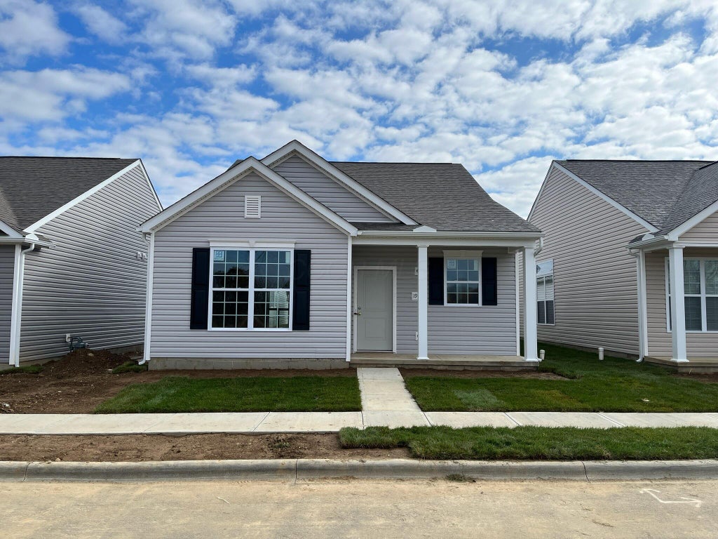 Photo of 1988 Jamesburg Street, Newark, OH 43055 (MLS # 226020600)